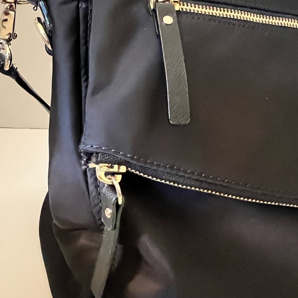 Kate Spade Black and Gold Crossbody Bag with Flap Design - Picture 3 of 13